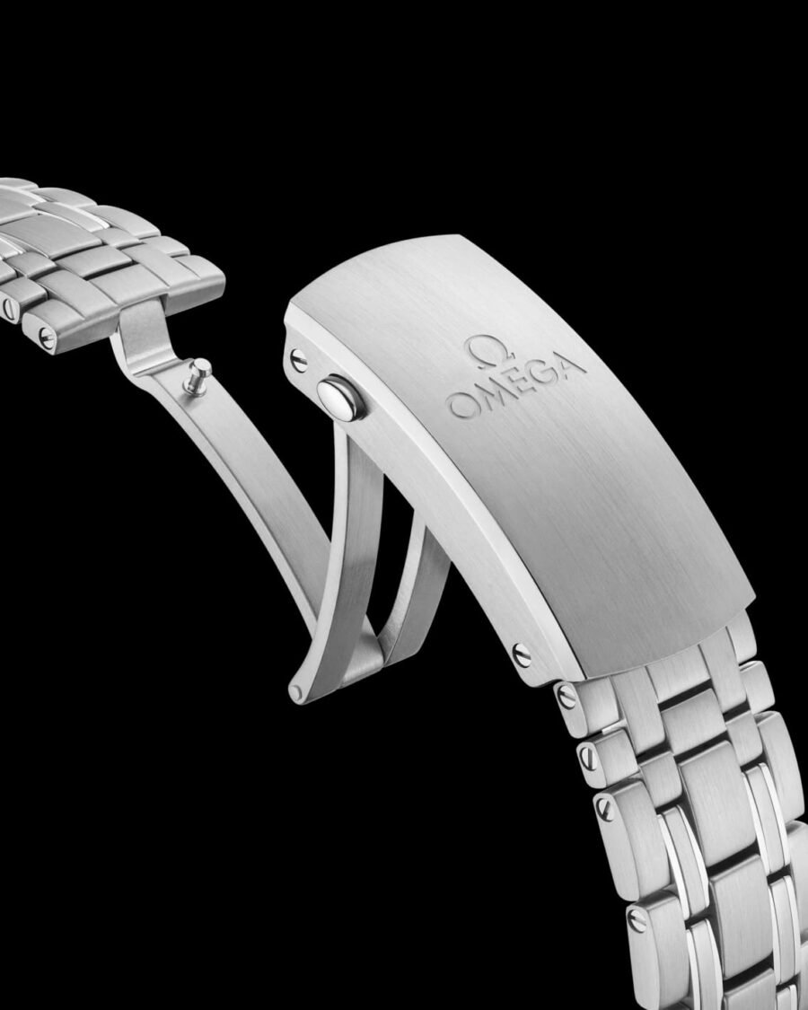 omeg a seamaster diver 300m automatic silver black