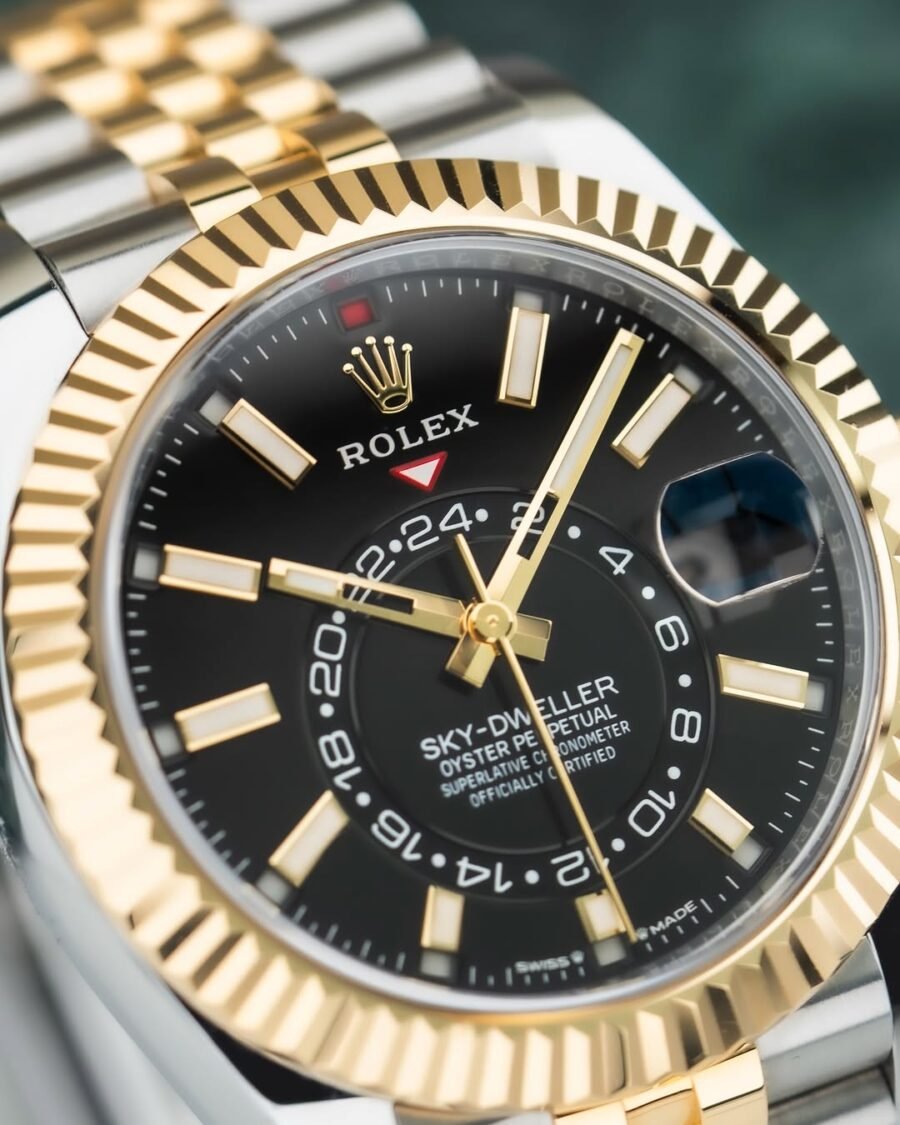 role x oyster perpetual sky dweller 2ton gold black