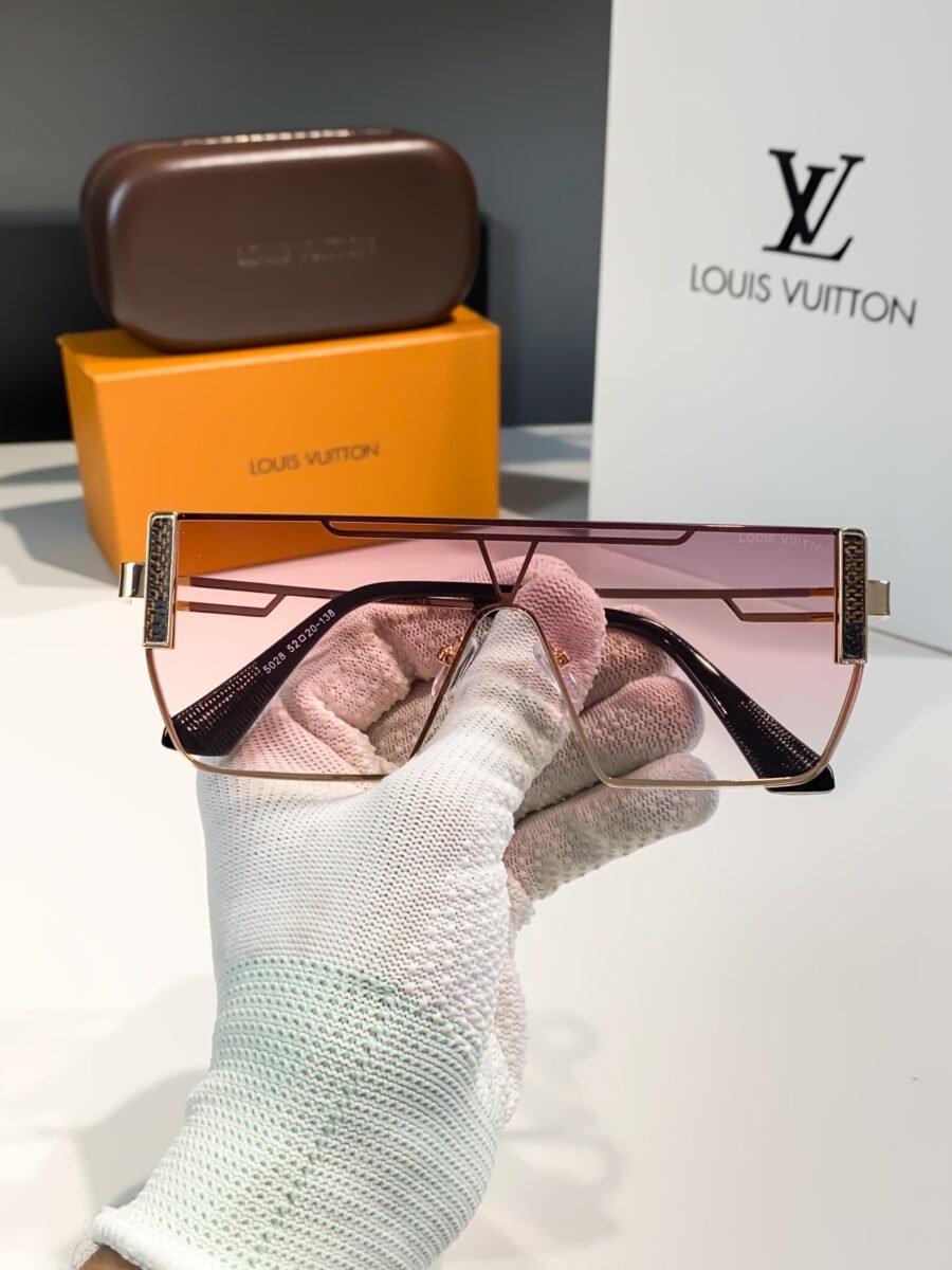 x5uoryac0j64pfxw7ogbwa2duehafs9hl9guiesi.jpg louis vuitton pink