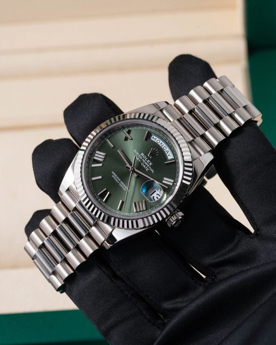 role x oyster perpetual day date battery silver green