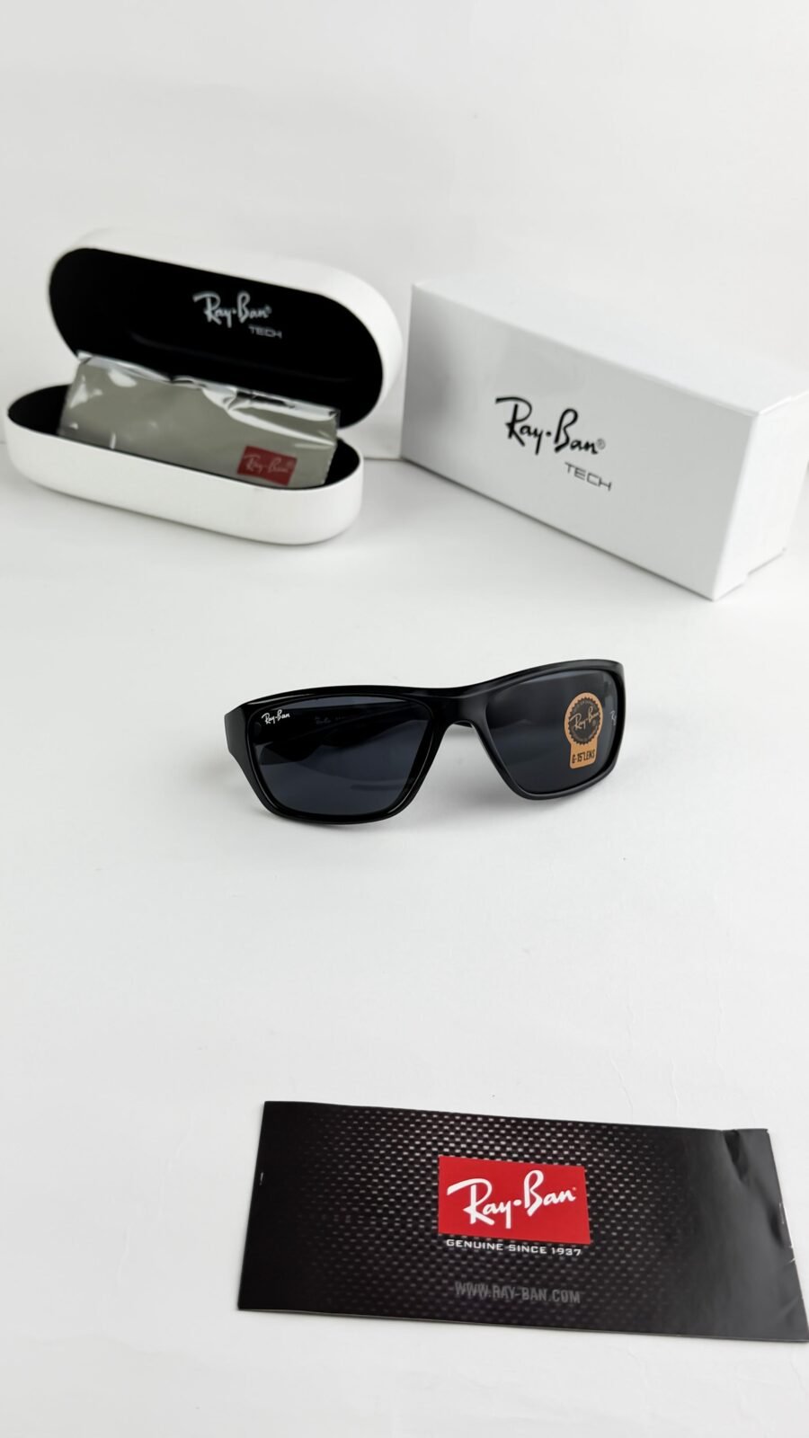 yhy9qacveudlvshmjjauow44dfc37mastqhwd88g.jpg rayban black sporty model